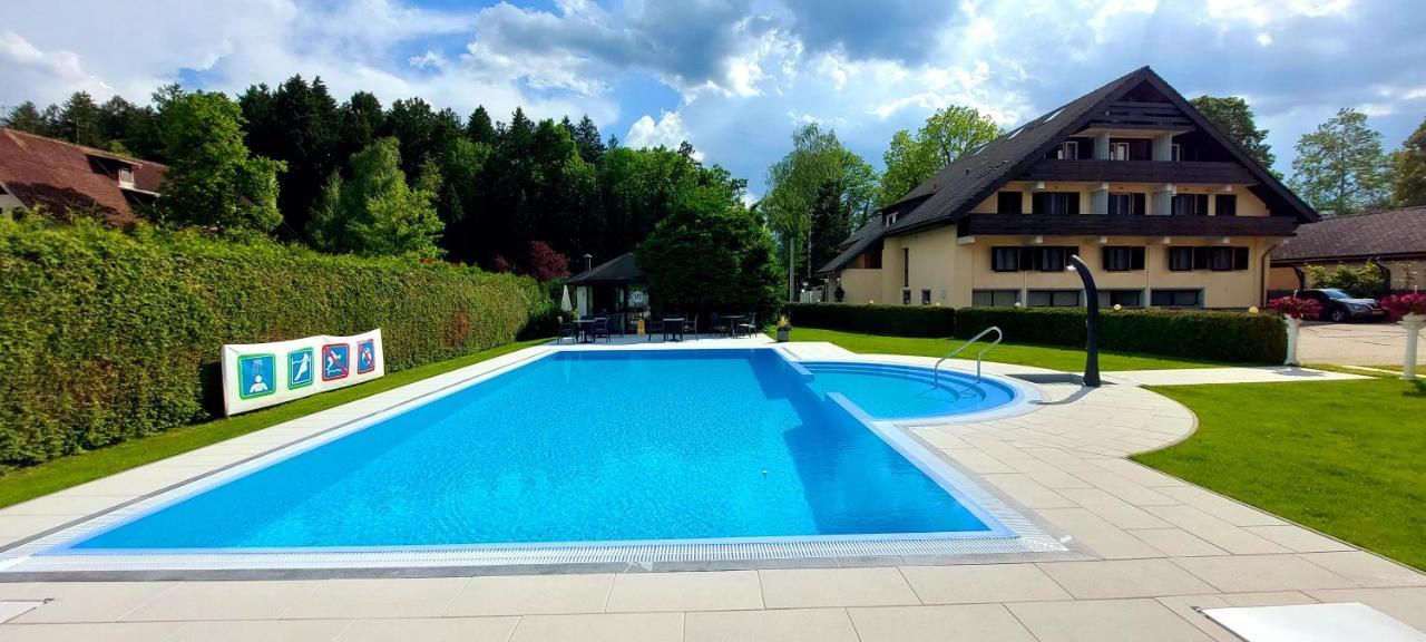 Sport Manca Garni Hotel Radovljica Exterior photo